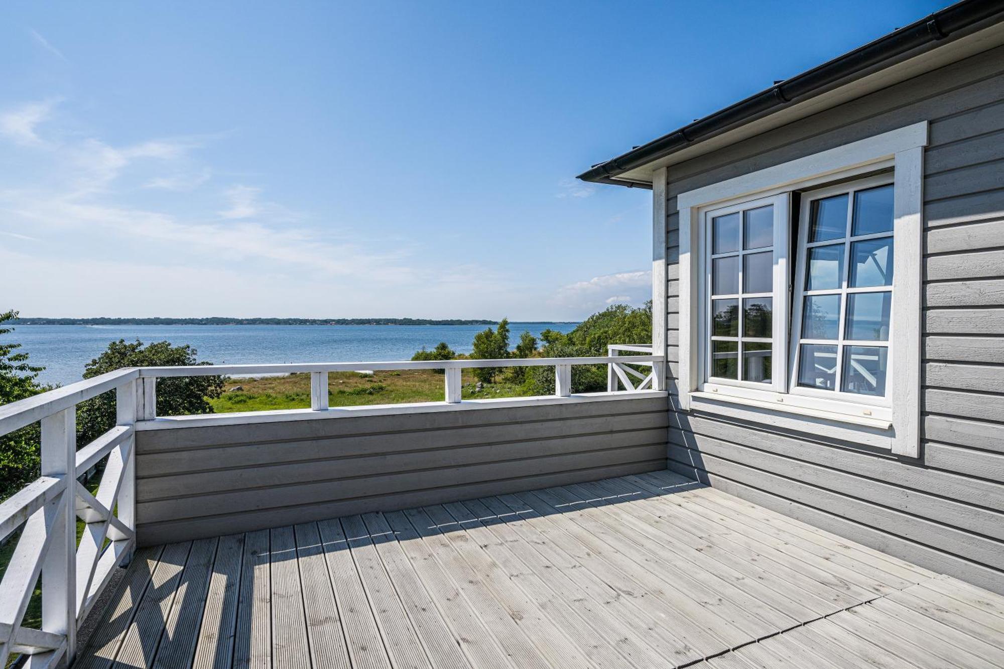 Exclusive Tranquil Villa By The Sea, Boat Available Drottningskär Екстериор снимка